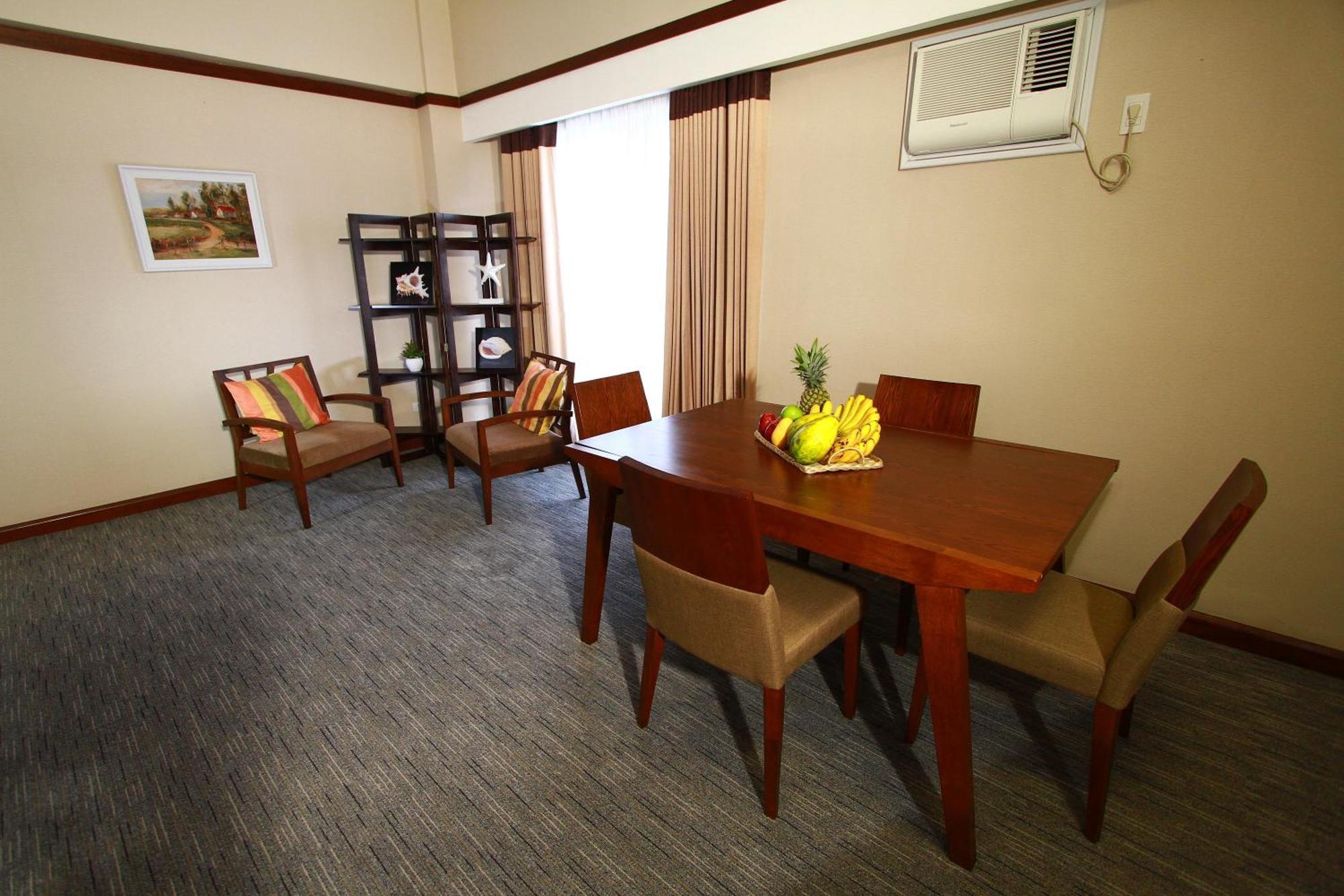 Dohera Hotel Cebu Room photo