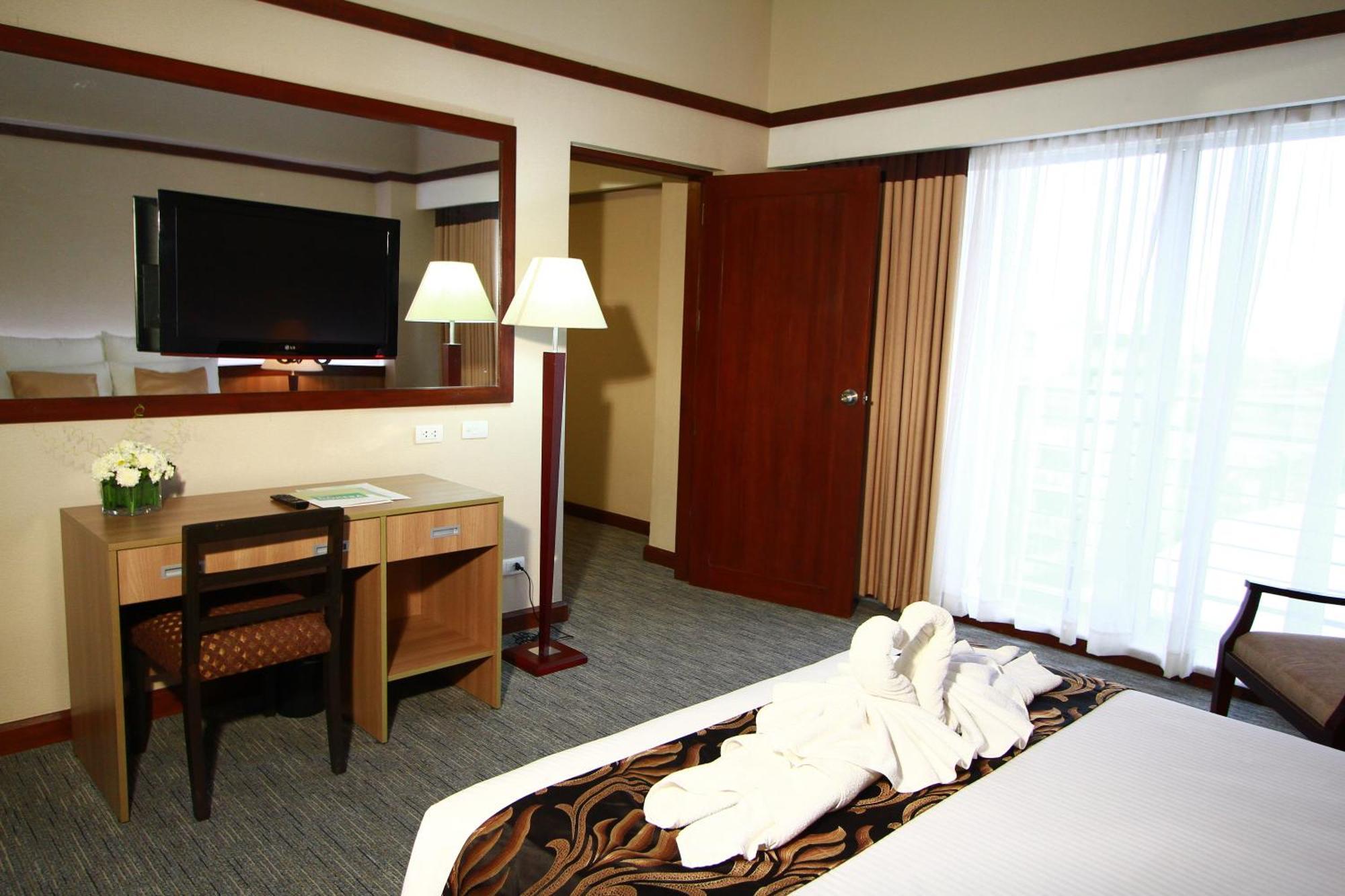 Dohera Hotel Cebu Room photo