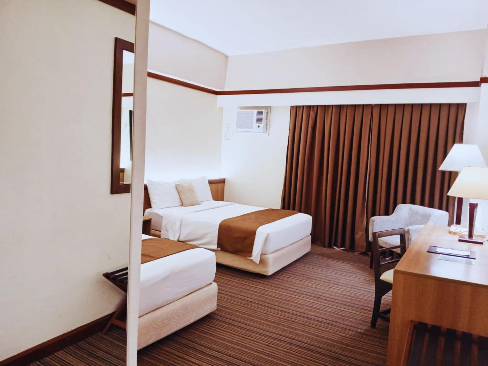 Dohera Hotel Cebu Exterior photo